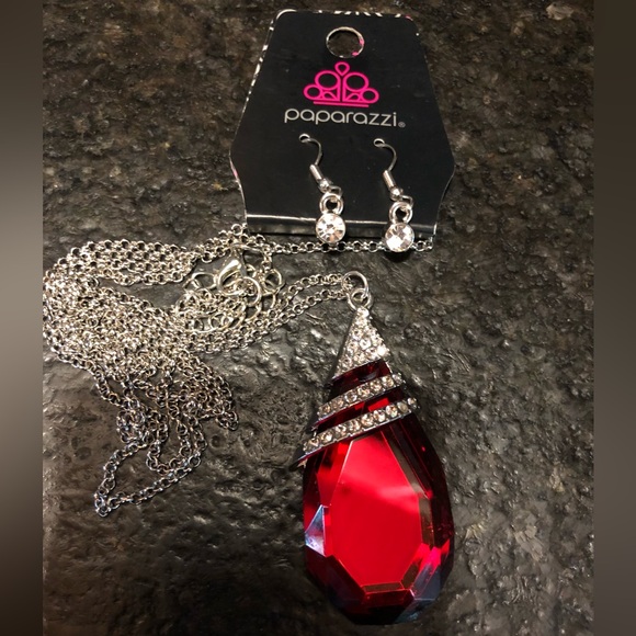 Mystical Ruby & Rhinestone Crystal Pendant Necklace & Earrings Set - Picture 2 of 6